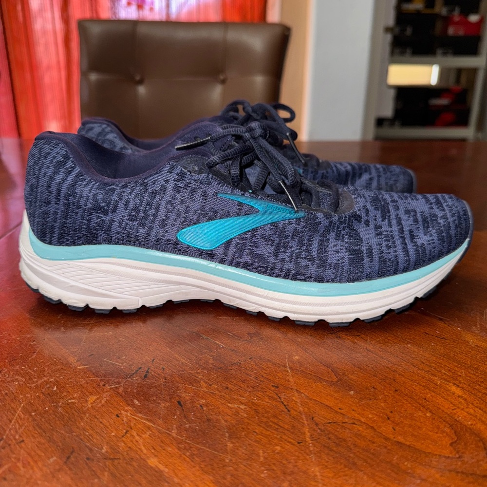 Men’s brooks